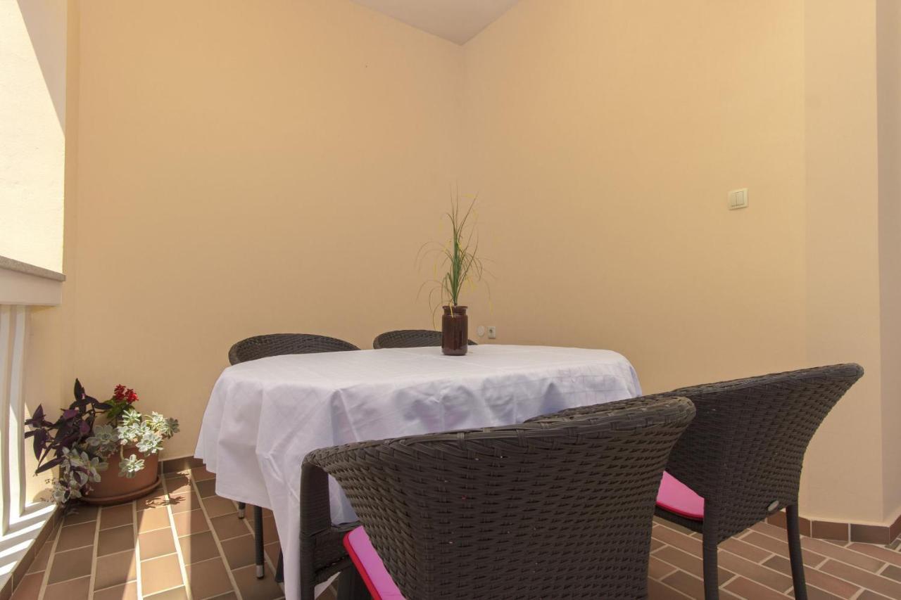 Apartments Konta City Center 沃迪切 外观 照片