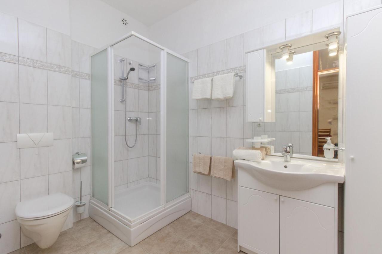 Apartments Konta City Center 沃迪切 外观 照片